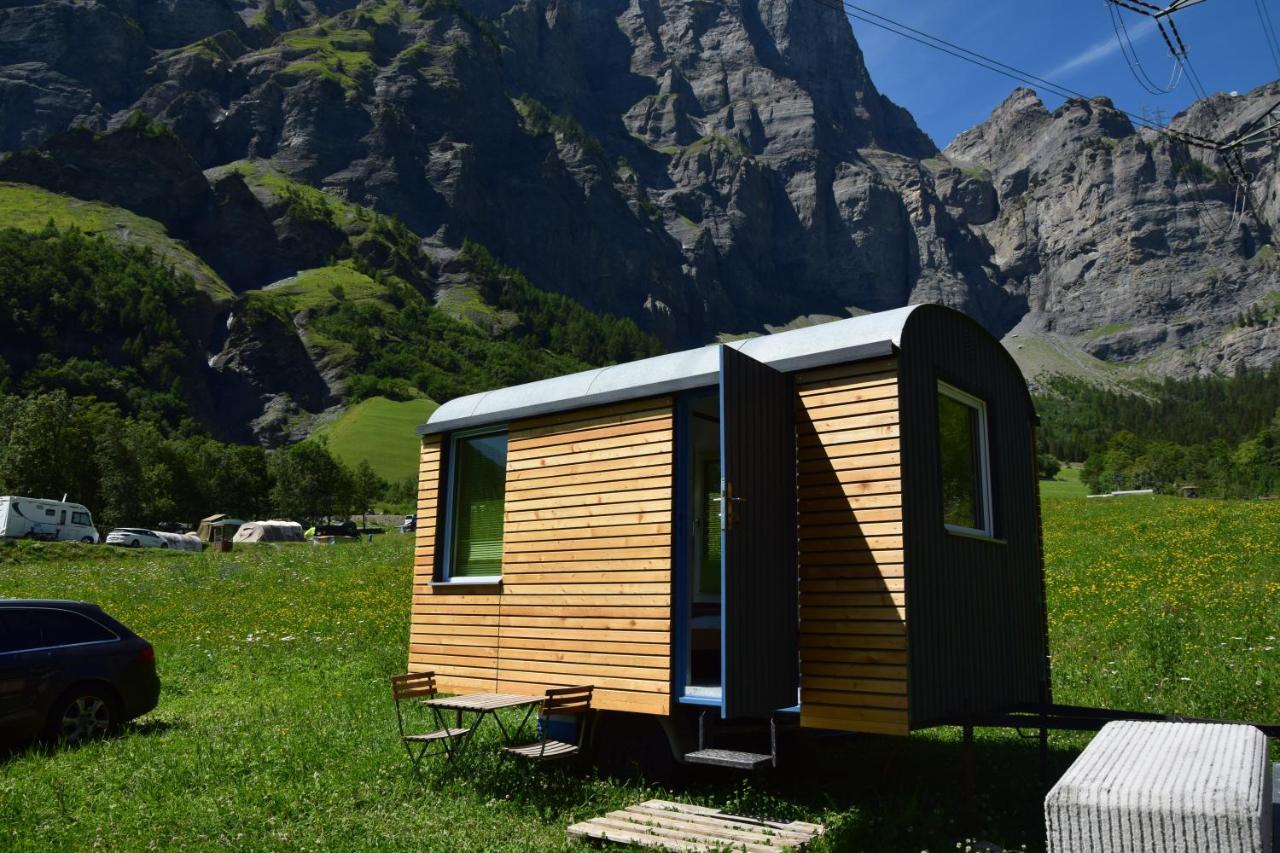 Campingplatz Mit Restaurant & Sportarena Leukerbad Kültér fotó