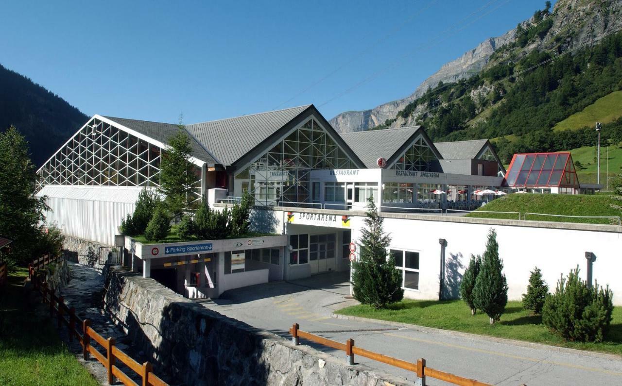 Campingplatz Mit Restaurant & Sportarena Leukerbad Kültér fotó